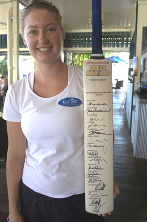 Bulls Masters bat