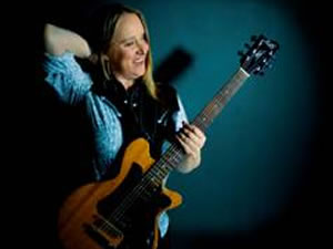 Fiona Boyes brings the blues to Cairns Blues Festival