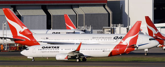 Qantas planes